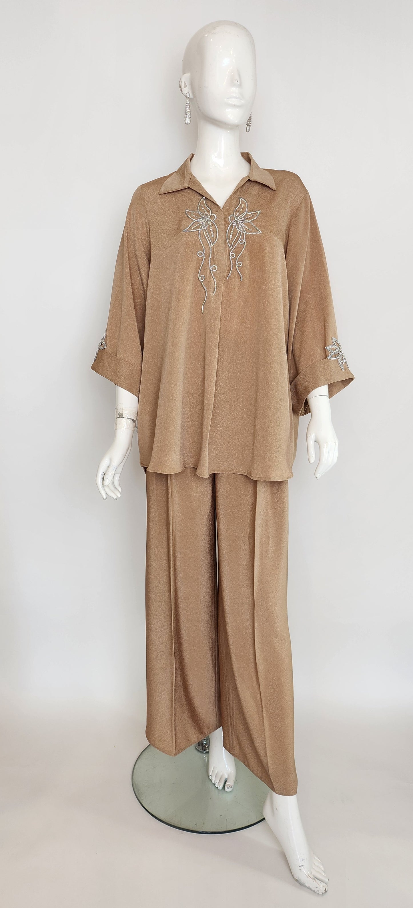 Hafsa Malik - Starfish Light Brown