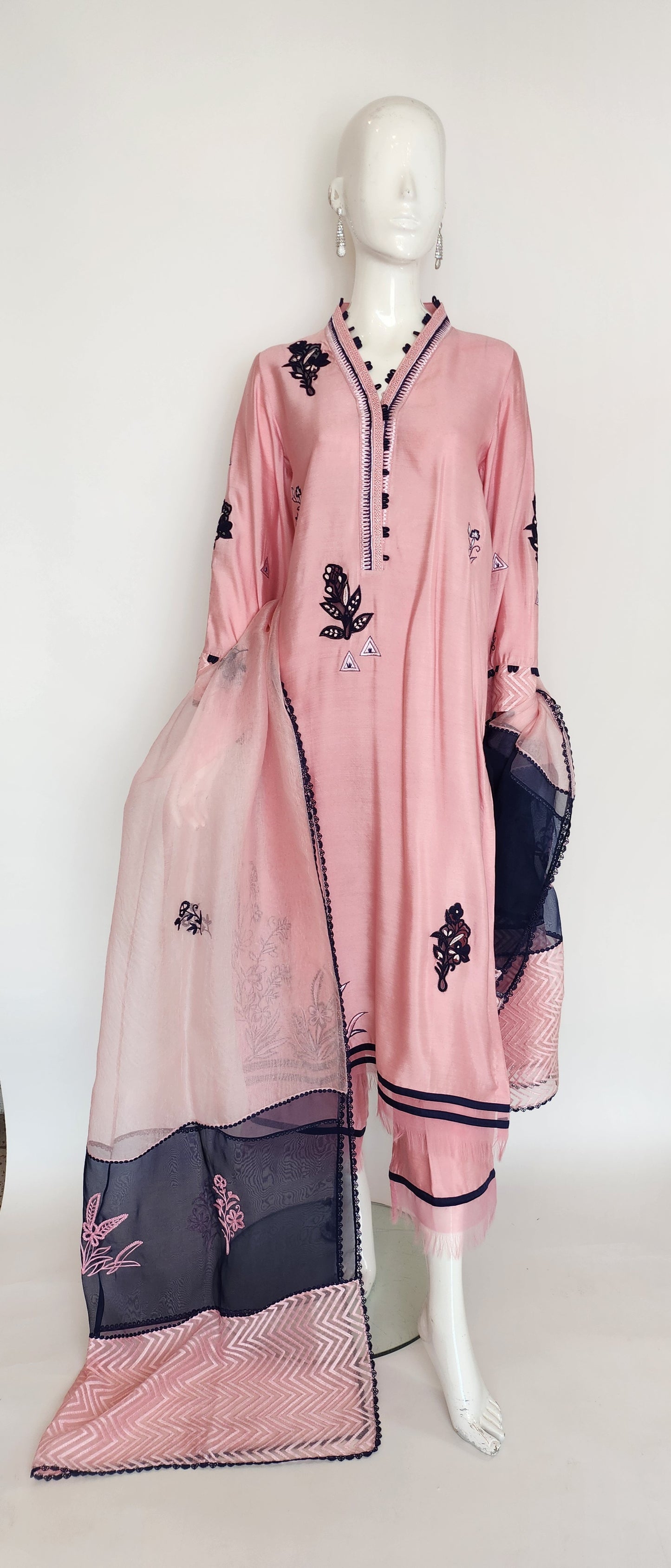 SEEMA IFTIKHAR - Pink with navy blue flower emb