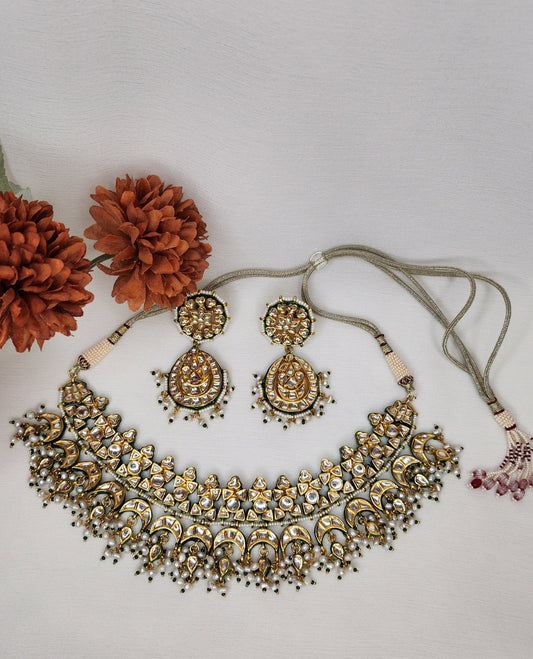 VIVINIA By Vidhi Mehra - Kundan with Green Bead Set