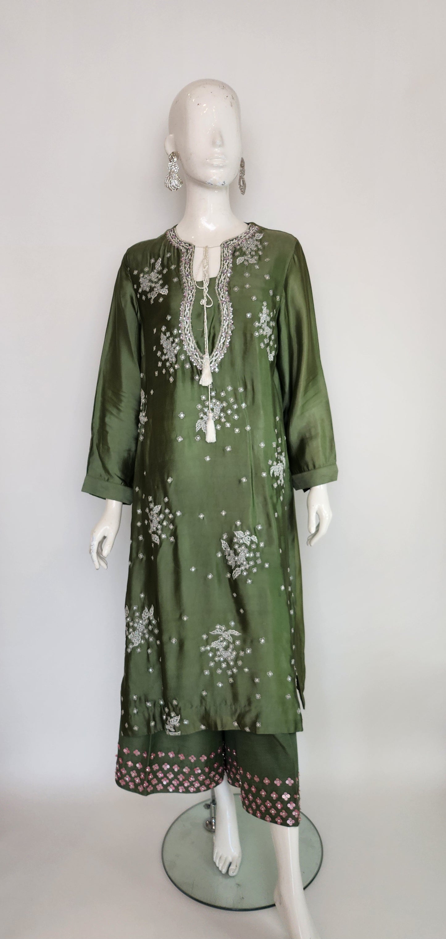 ZEB ZEESHAN - Lady Green