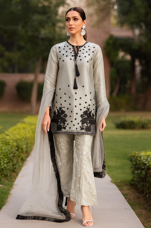 ZEB ZEESHAN - Finch Madame Silver