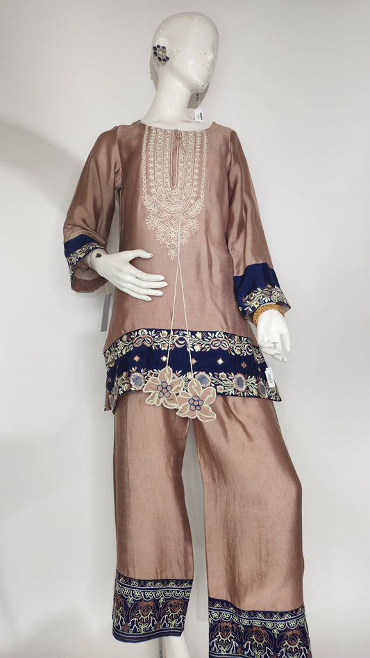 FARAH ZUBAIR - Brown with blue embroidered