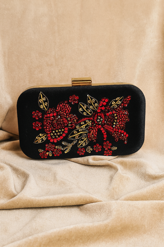 MEHAK YAQOOB COUTURE - Rose Clutch