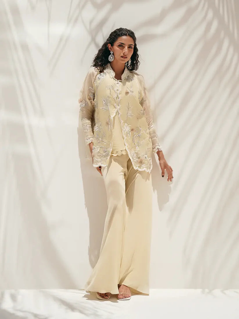 FARAH ZUBAIR - Noore