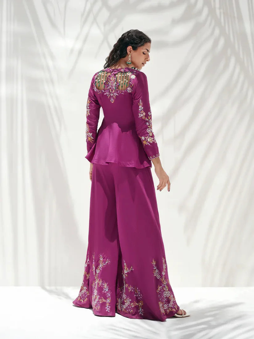 FARAH ZUBAIR - Shanaya
