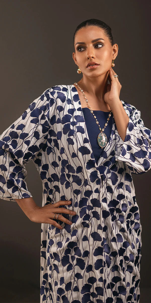 ERUM KHAN - Empress Elegance