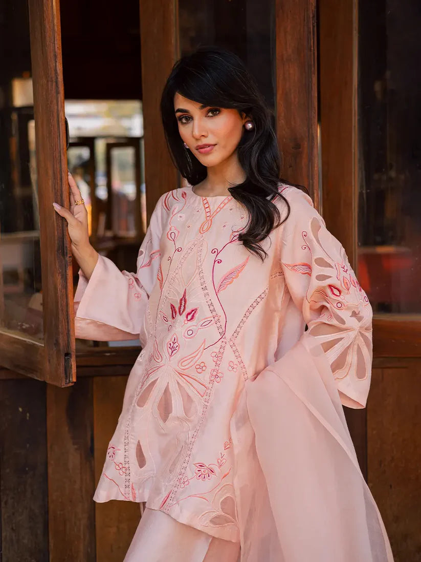 FARAH ZUBAIR - Sera