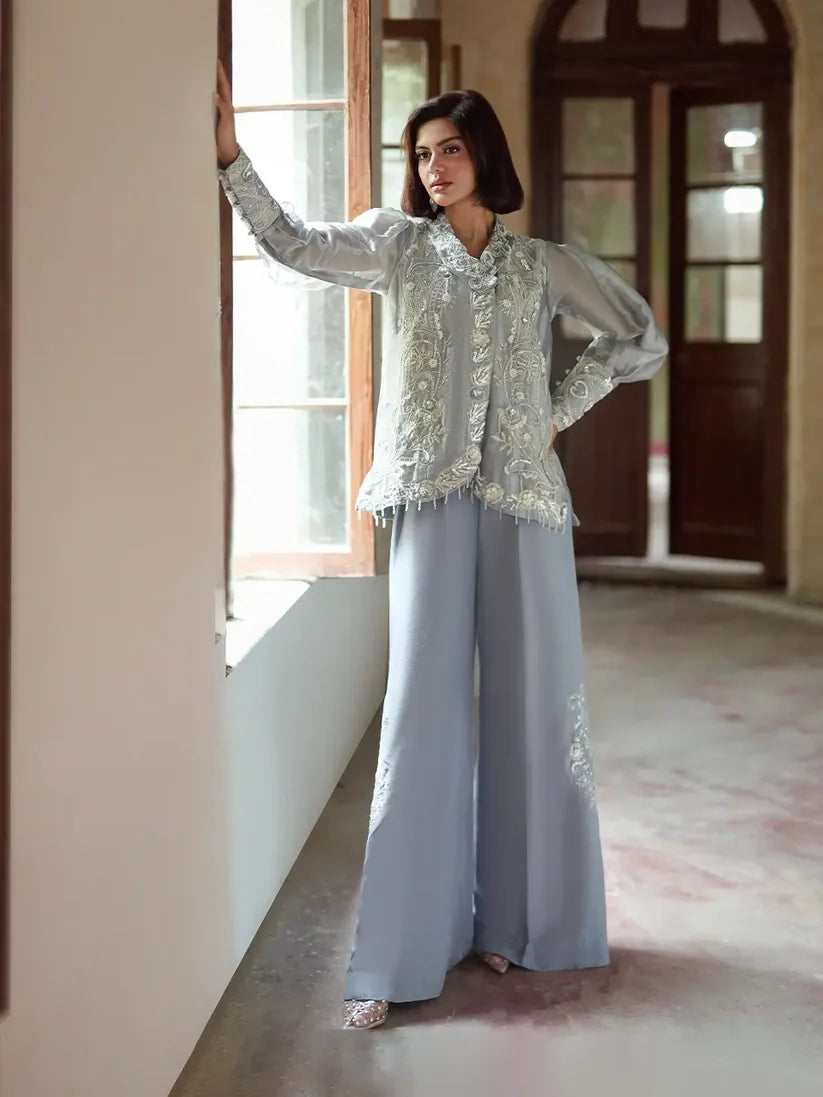 FARAH ZUBAIR- Rhea