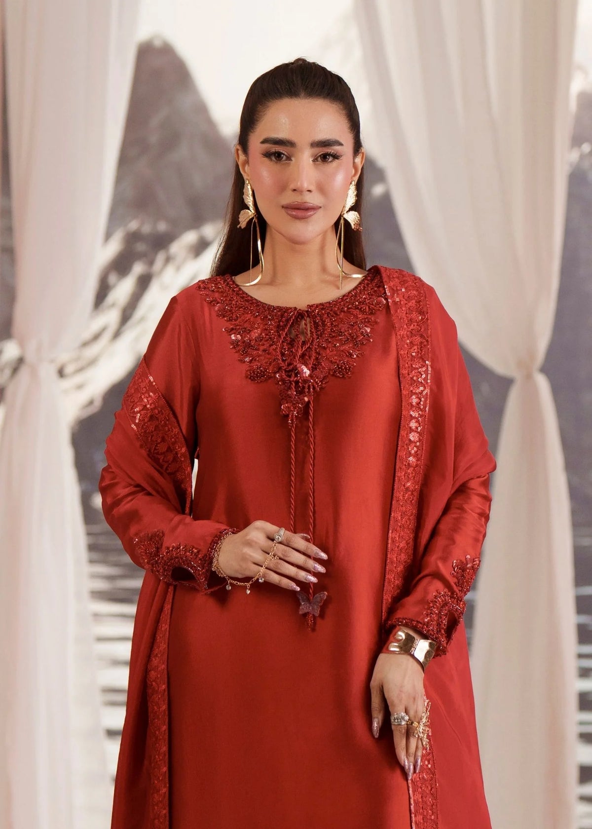 MEHAK YAQOOB COUTURE  - Rosin