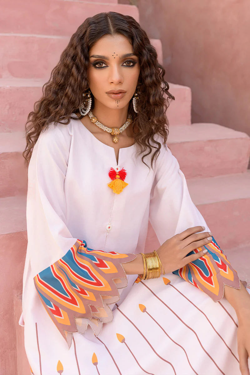 CHIC OPHICIAL - Noor