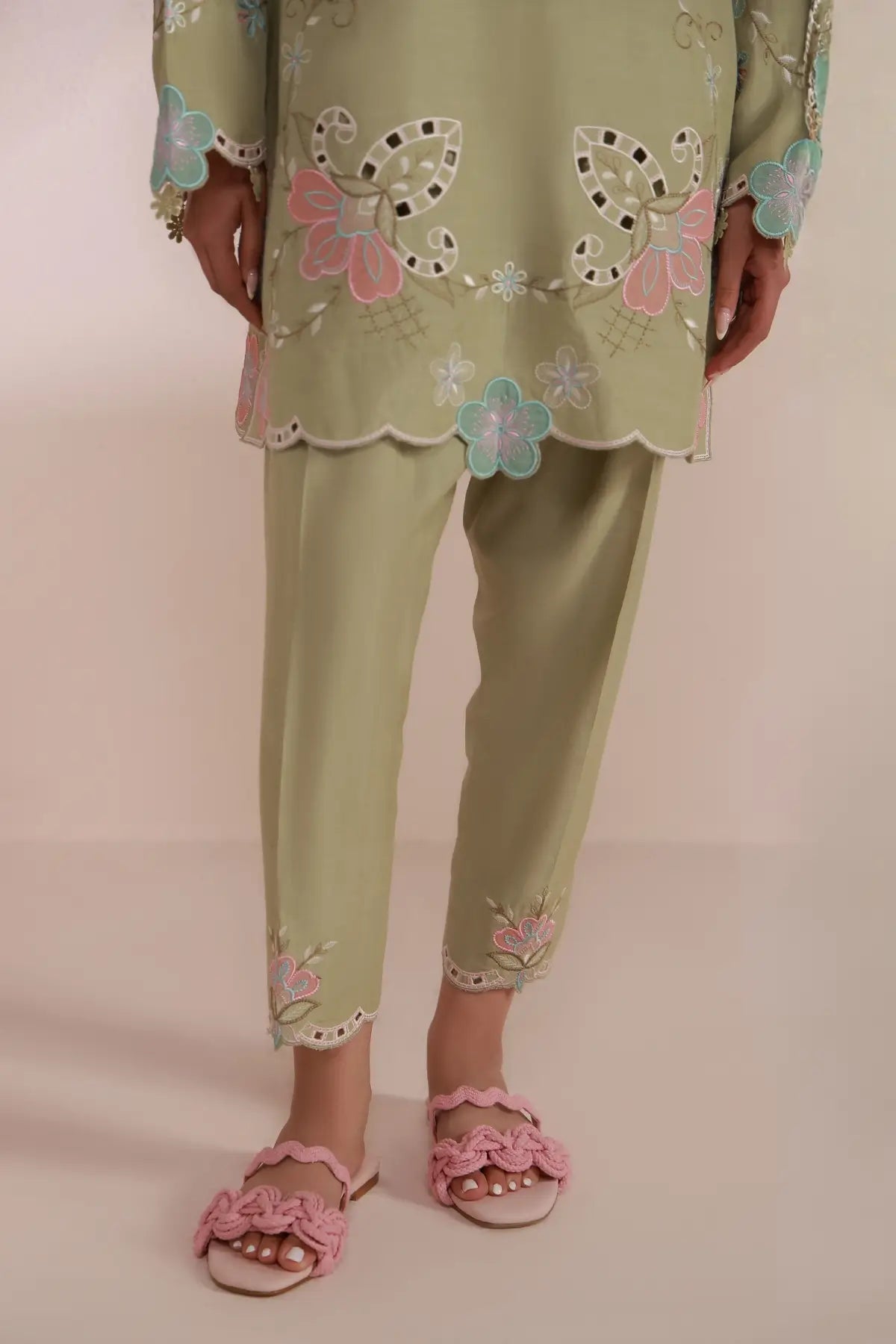 ZURI BY ZAINAB - Aluna