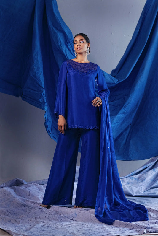 ANAM AHKLAQ - Sapphire Luxe