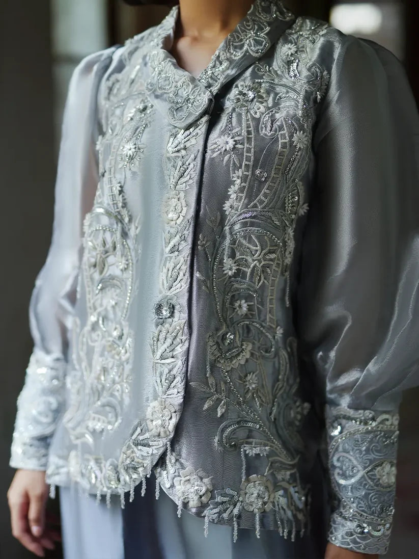 FARAH ZUBAIR- Rhea