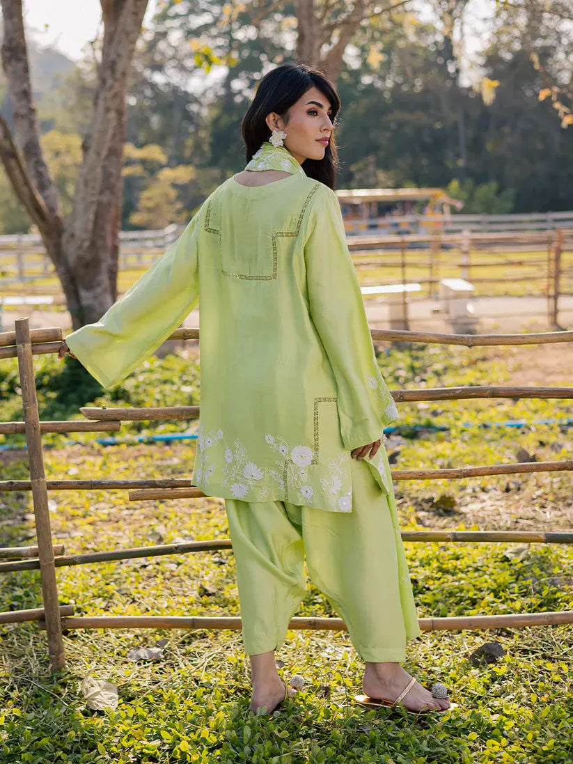 FARAH ZUBAIR - Green khaddi silk