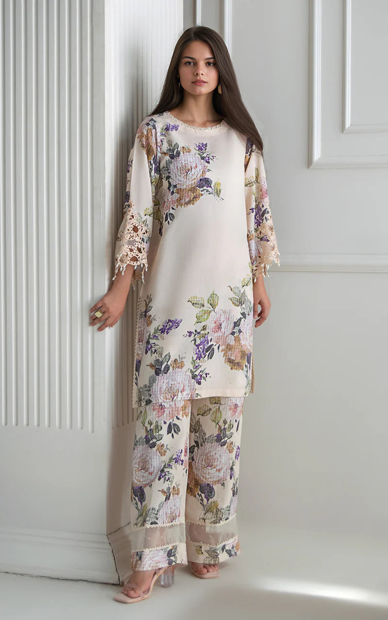 THREADS AND MOTIFS - Beige Digital Print