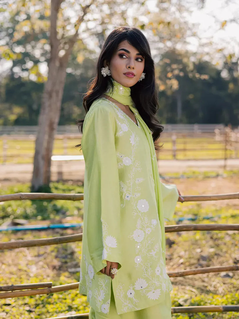 FARAH ZUBAIR - Green khaddi silk
