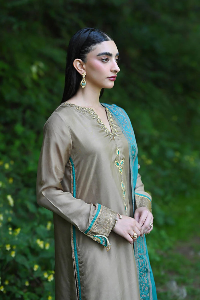 HUE PRET - Azeena