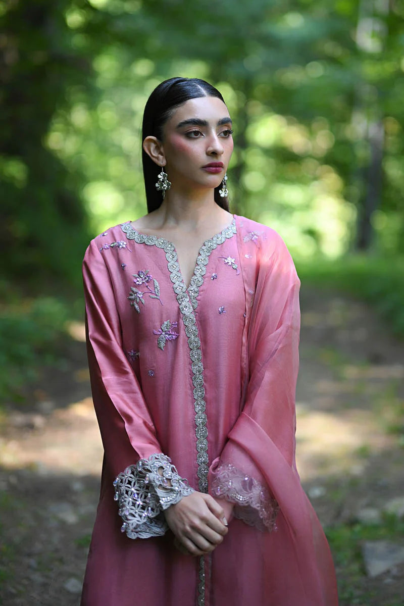 HUE PRET - Zeina