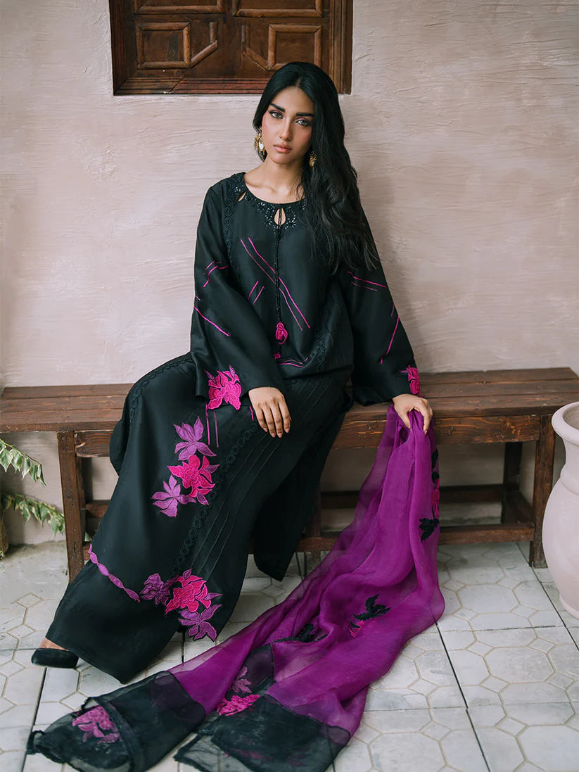 FARAH ZUBAIR - Zareen