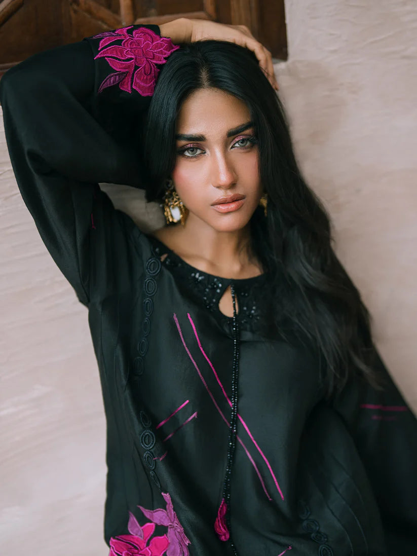 FARAH ZUBAIR - Zareen
