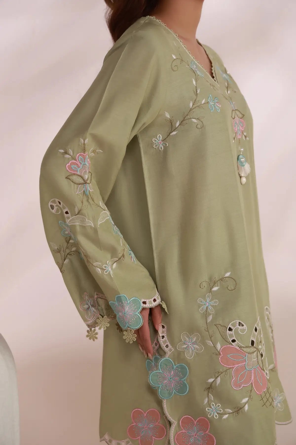 ZURI BY ZAINAB - Aluna