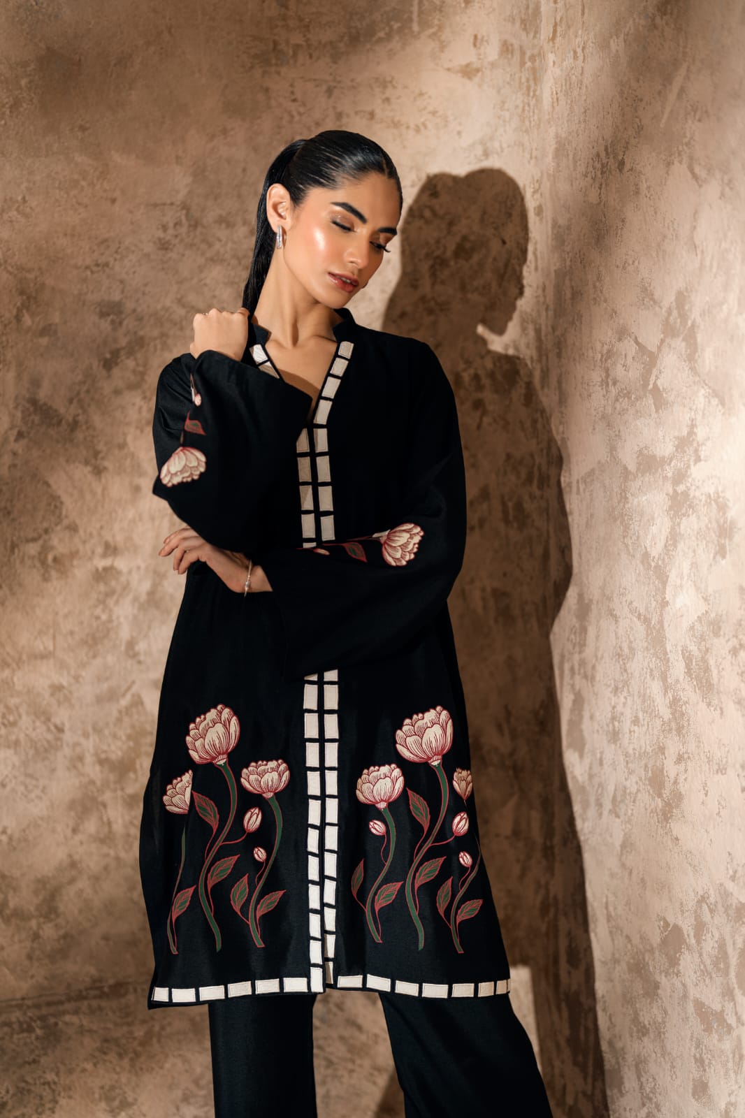 KOMAL LAKHANI -Black color Screen print