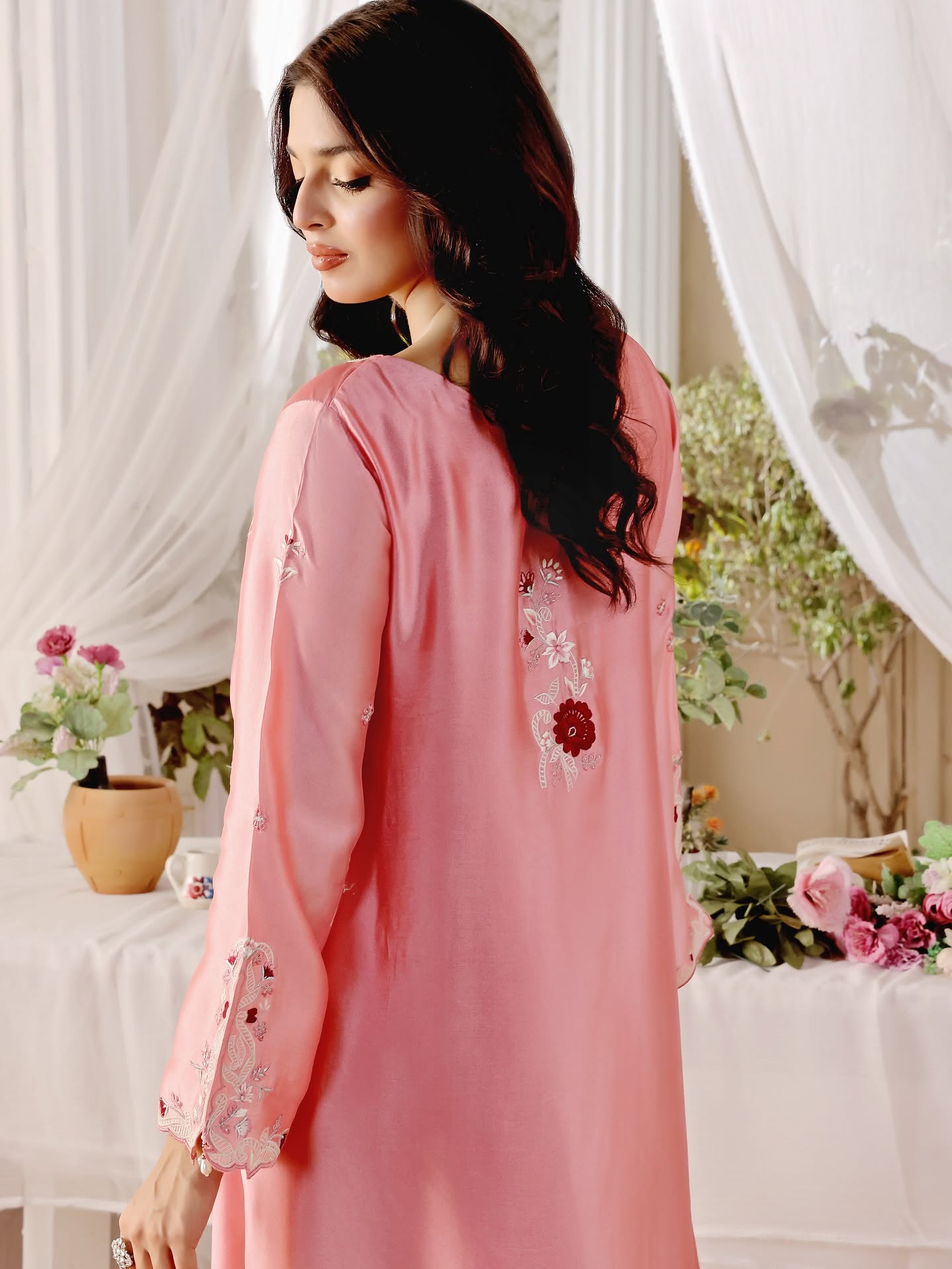 HAFSA MALIK - Feeha