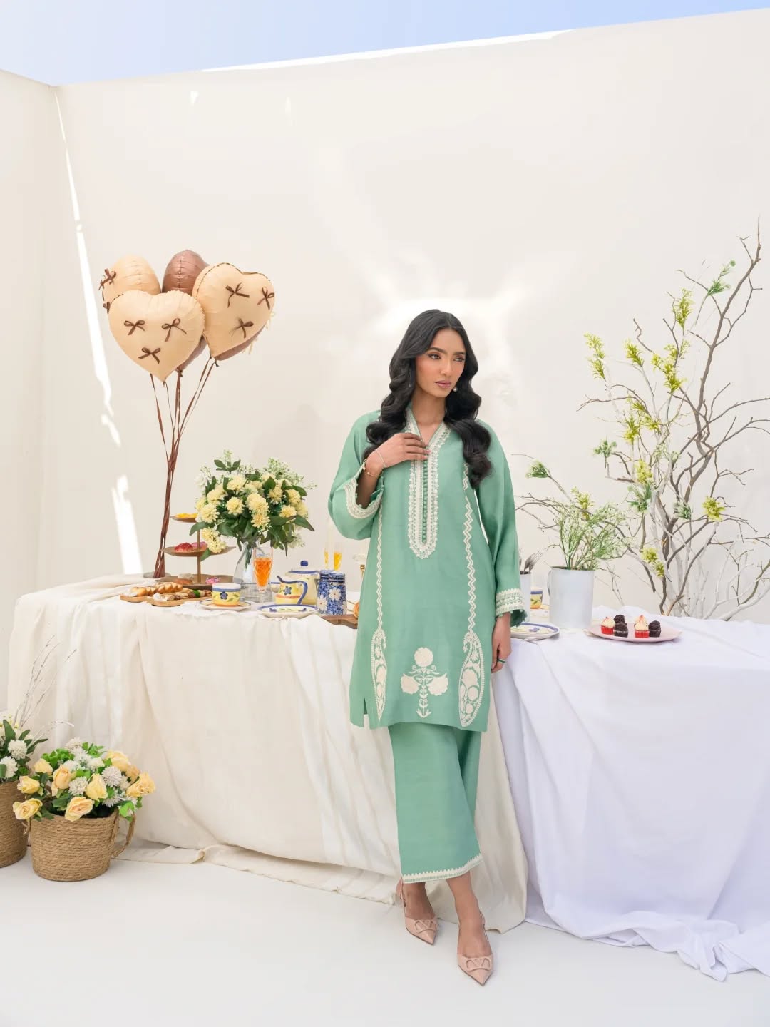 KOMAL LAKHANI - Nureh Green Aari