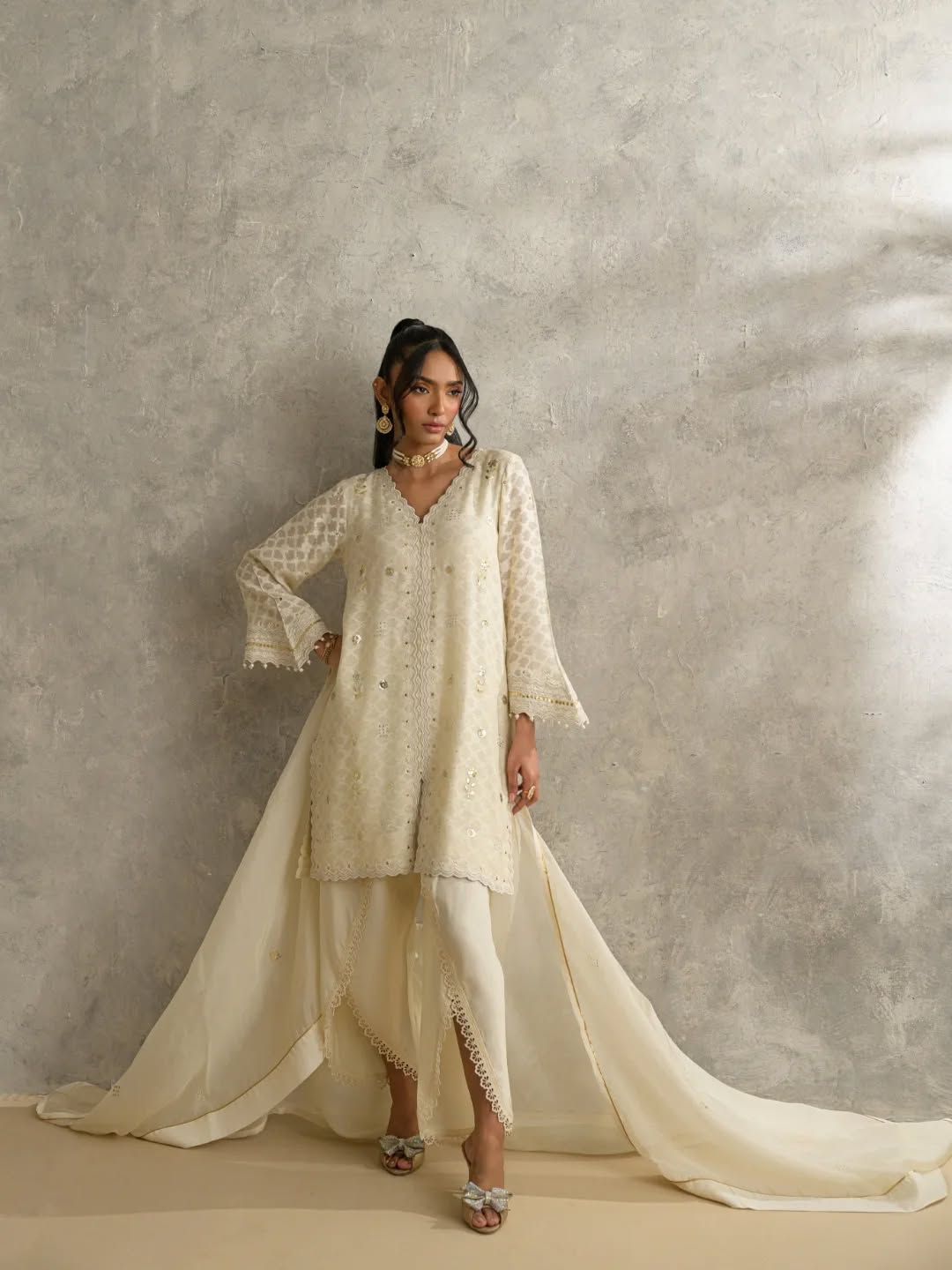 KOMAL LAKHANI - Ivory Khadi net