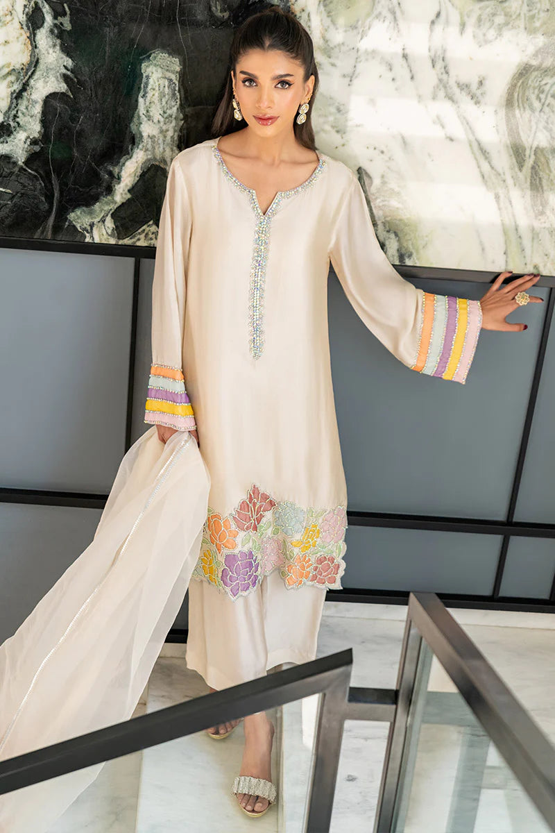 CHIC OPHICIAL- Ivory rose