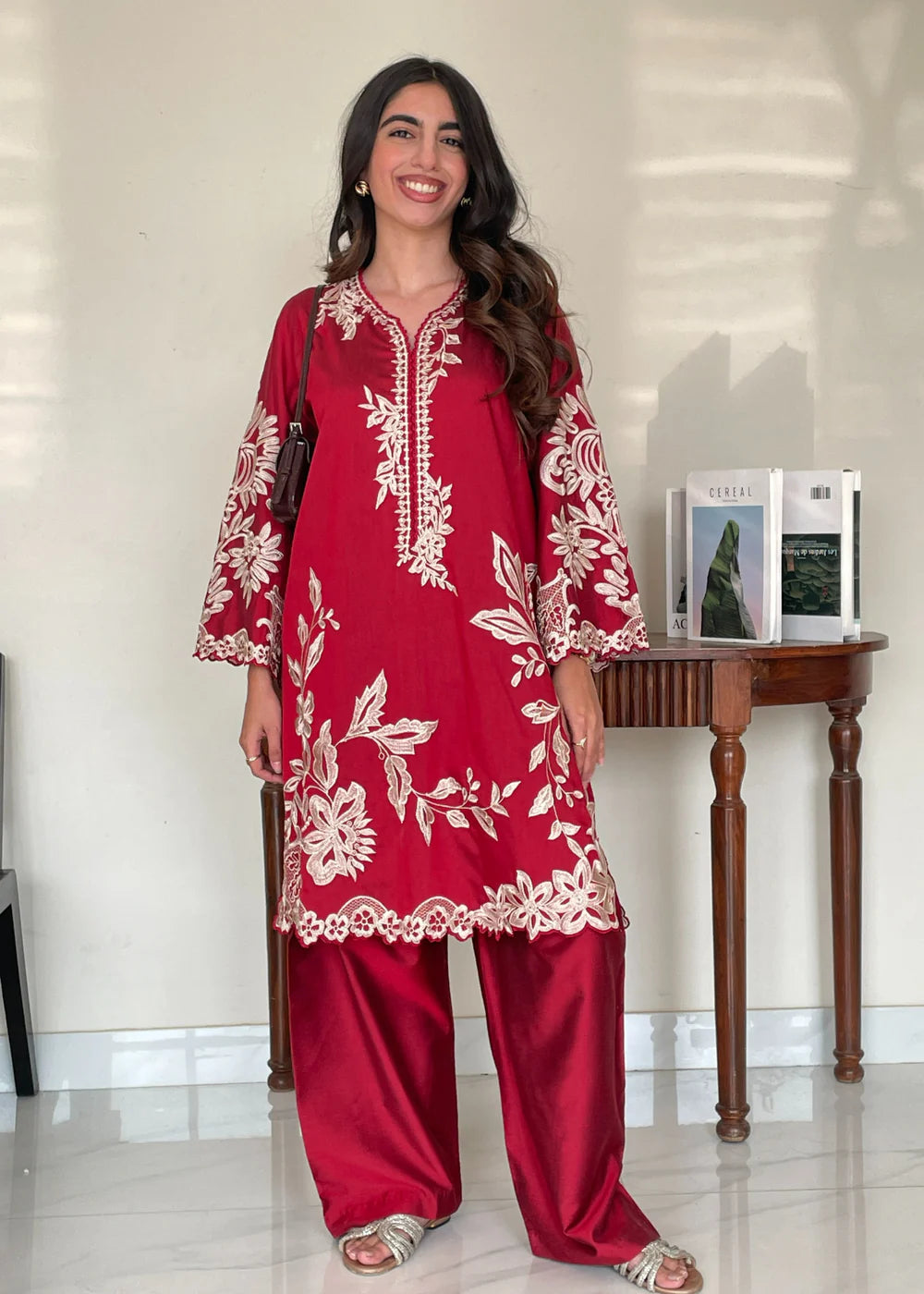 HOUSE OF UMSHA - Crimson rose