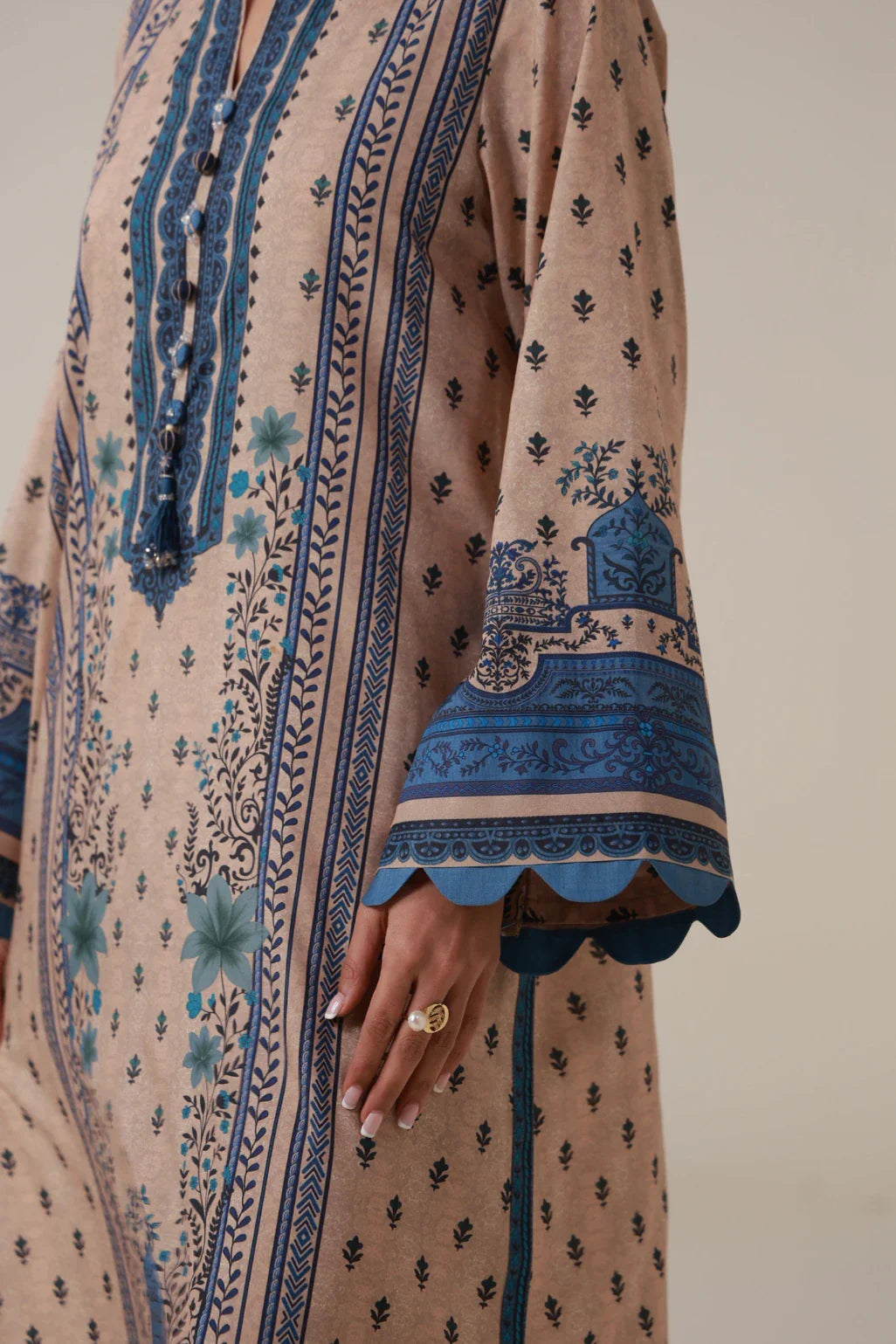 MANTO - Deedar Dress Kaftaan Beige 