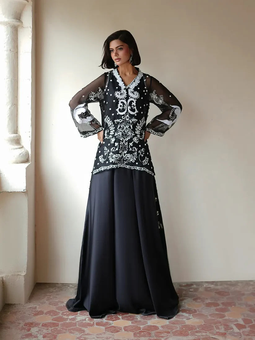 FARAH ZUBAIR- Meysa