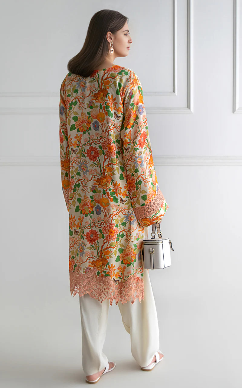 THREADS AND MOTIFS - Offwhite with Orange Prints