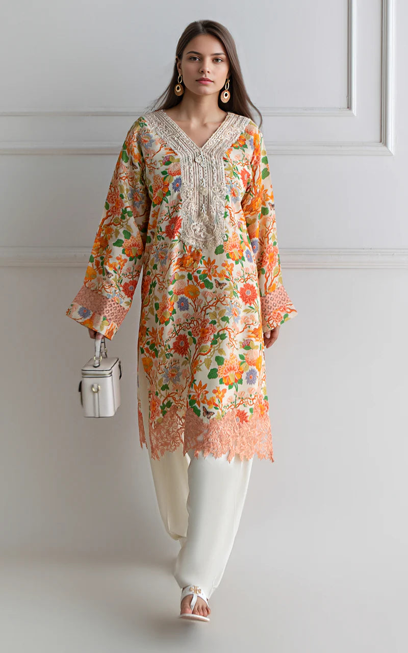 THREADS AND MOTIFS - Offwhite with Orange Prints