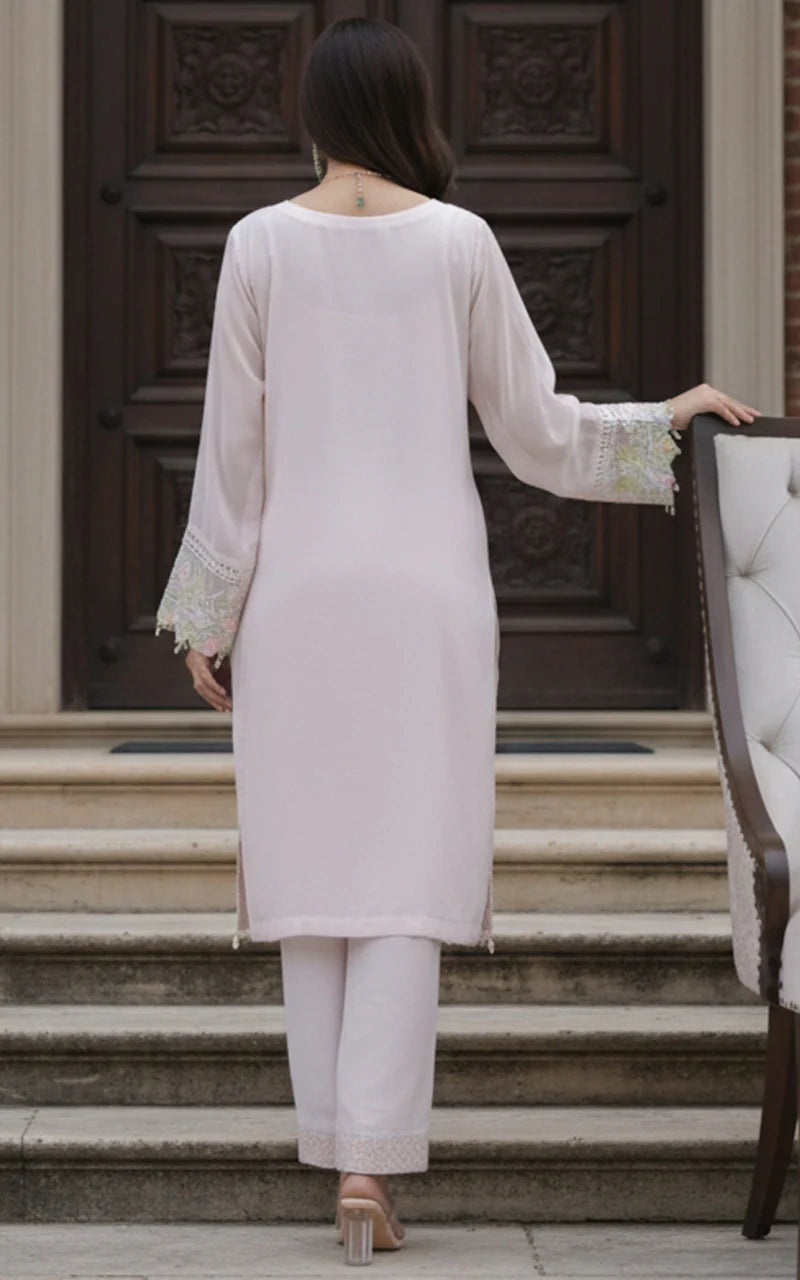 THREADS AND MOTIFS - Pink Embroidered