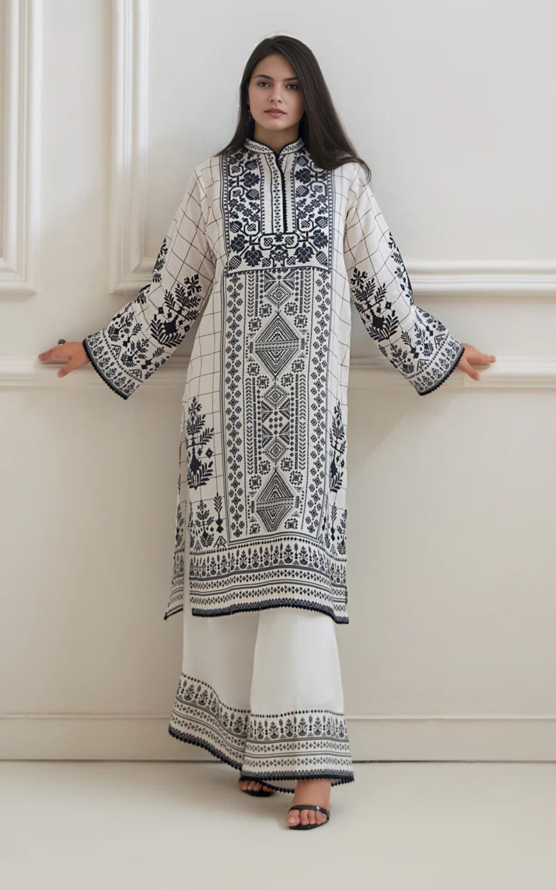 THREADS AND MOTIFS - Black and White Digital Print