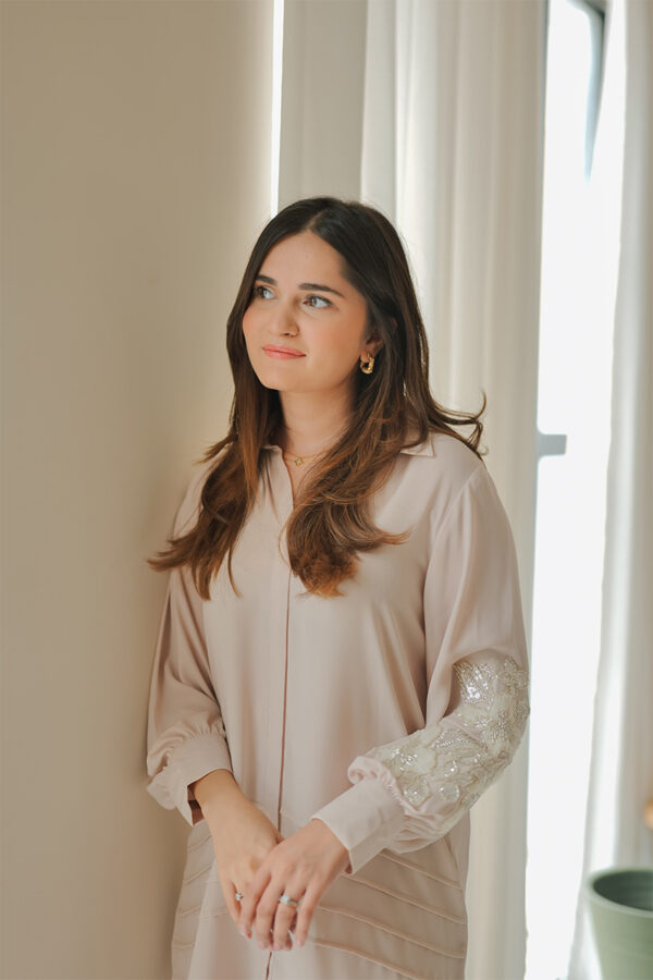 AMNA IQBAL - Off White 3D Floral