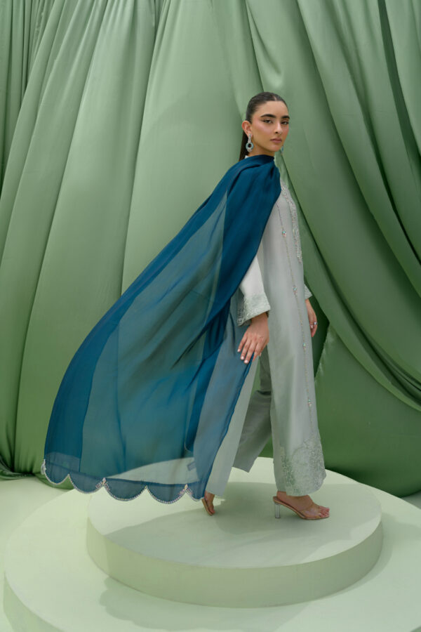 AMNA IQBAL - Zoe Aqua