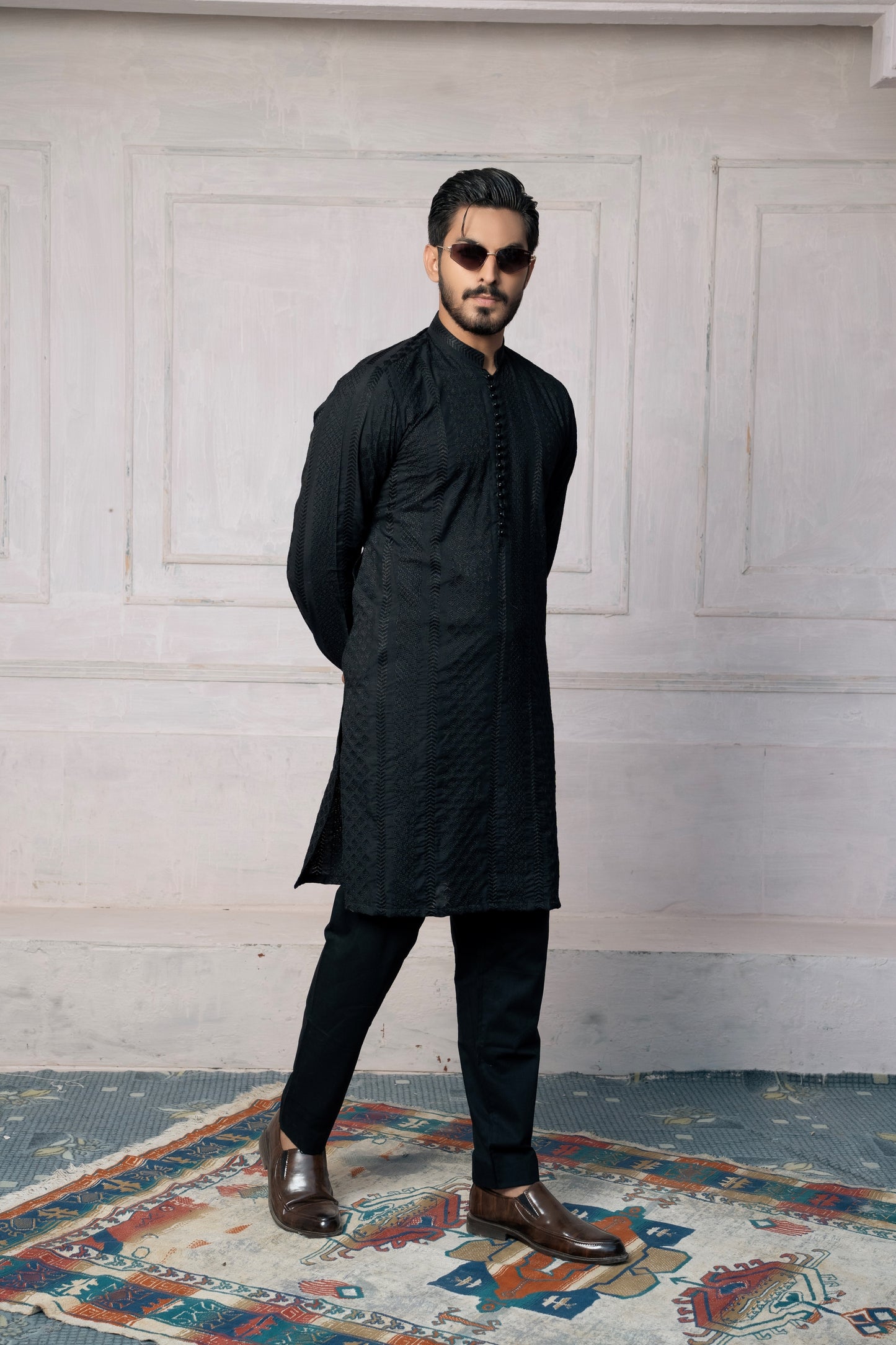 KUNZUL CHANNAR MENSWEAR - Black Embroidered Kurta Trouser