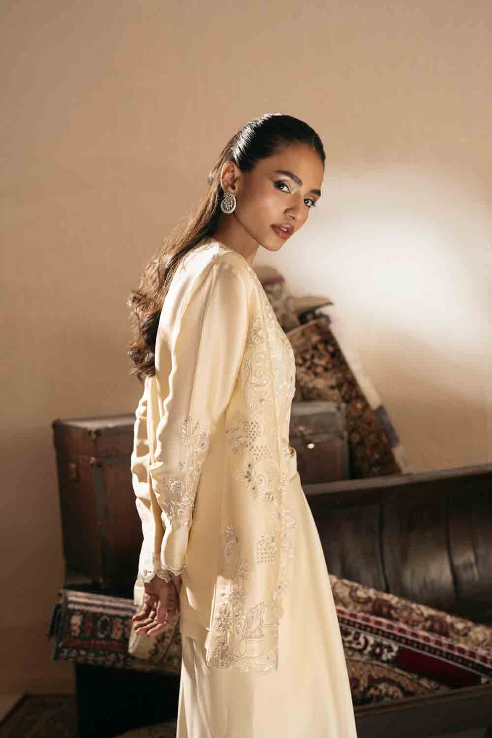 ZABRIC BY ZULEKHA AND SANA - Fusan