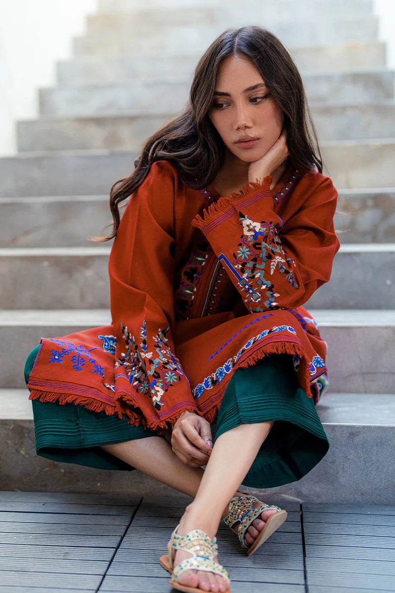 SUMAIRA KHANANI - Mahogany