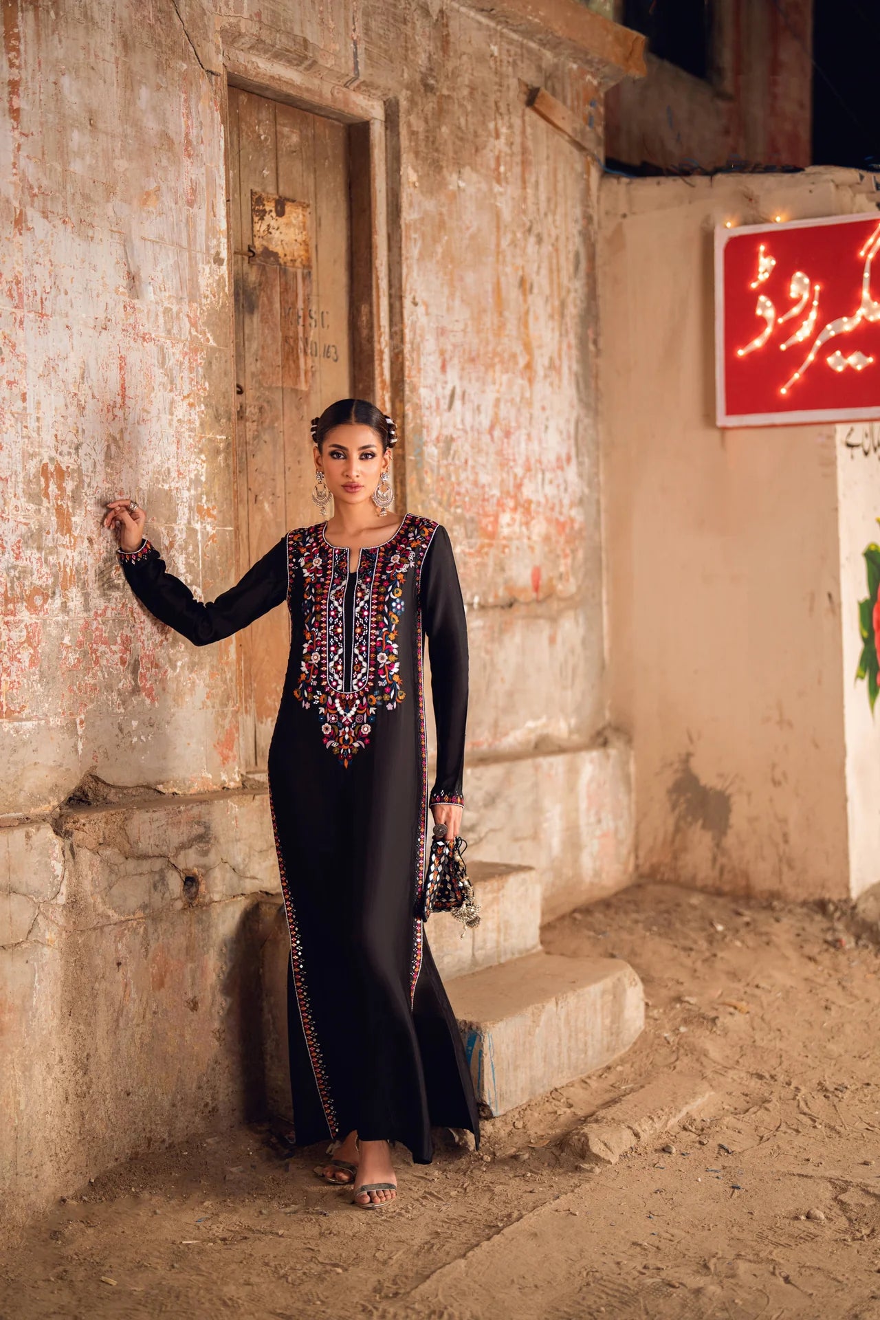 HUMAYUN ALAMGIR WOMENSWEAR- Chandni