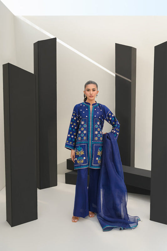 AMNA IQBAL - Mira Blue