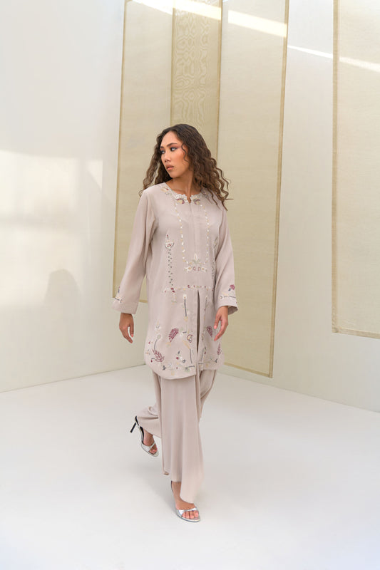 ZABRIC BY ZULEKHA AND SANA - Sand