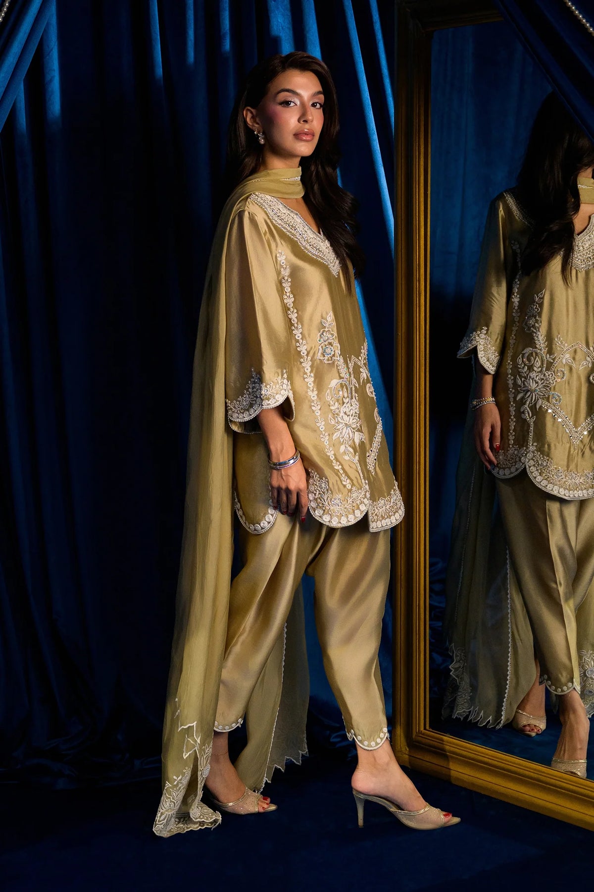 FLAIRS STUDIO-Azita sand