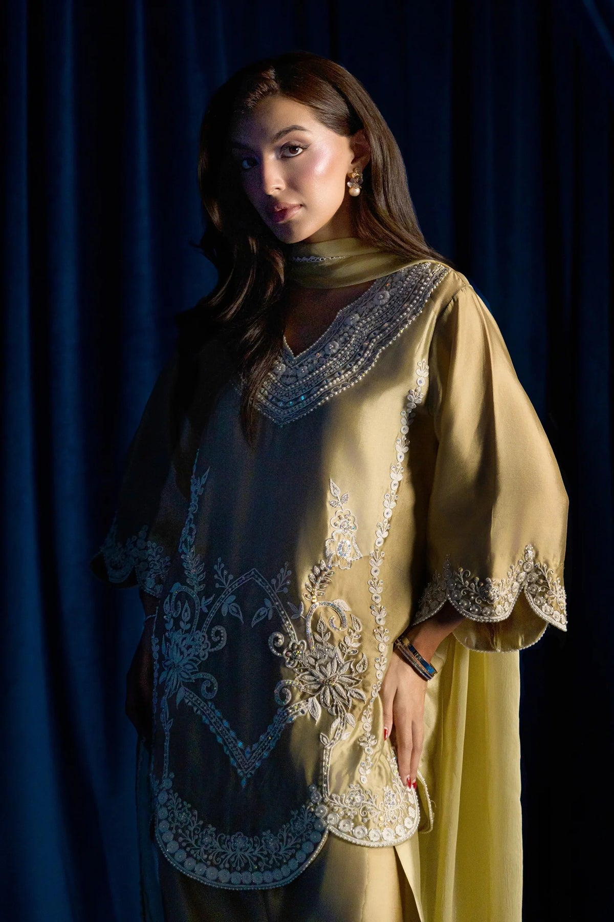 FLAIRS STUDIO-Azita sand