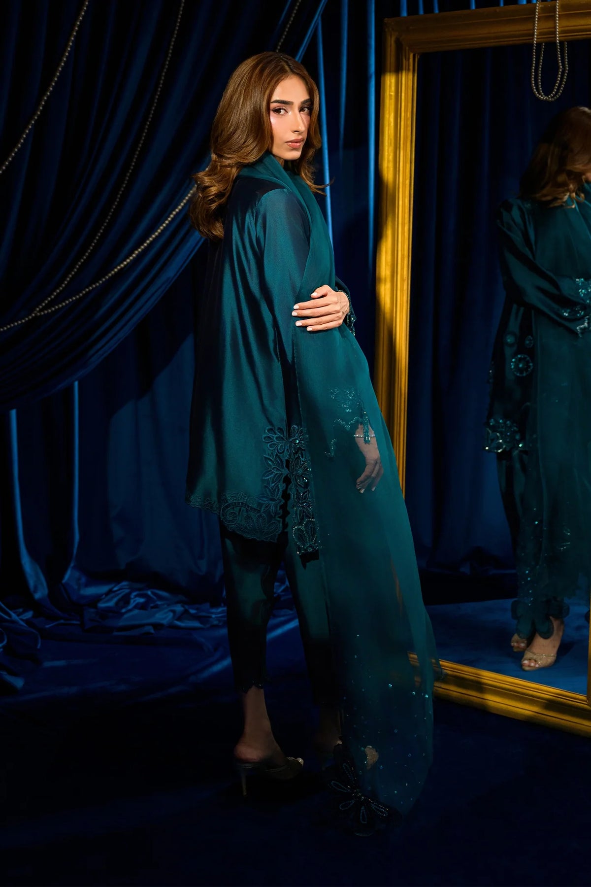 FLAIRS STUDIO -Teal affair