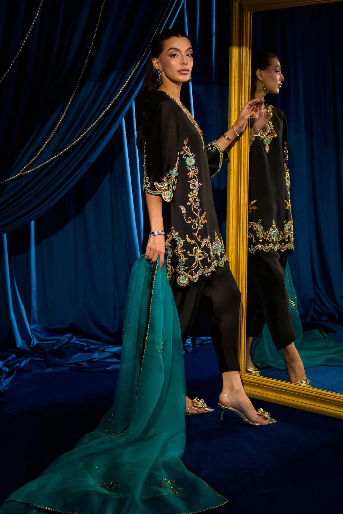 FLAIRS STUDIO- Bella black