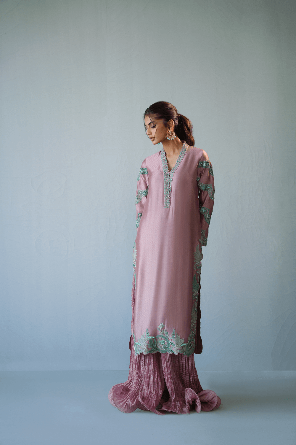 KARISHMA TALREJA - Apricot